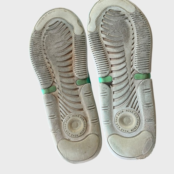 Nike Air Max Up City Special NYC Lady Liberty 2021 DH0154-300 - Picture 12 of 15